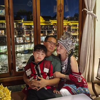 Babysitting job in Kampung Sungai Dua Bukit: babysitting job Xiaodong
