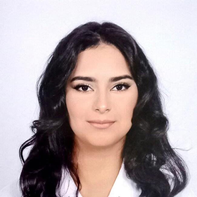 جليسة أطفال في رباط: ENAS