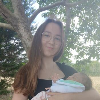 Babysitter in Bréhand: Noémie