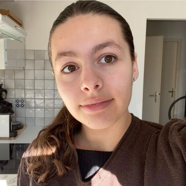 Babysitter in Maîche: Leslie