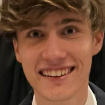 Babysitter in Paris: Maxime