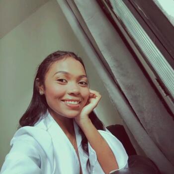 Babysitter in Jandira: Mariely