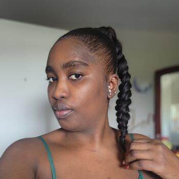 Babysitter Mount Prospect: Smiralda Stephanie