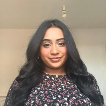 Babysitter London: Risha