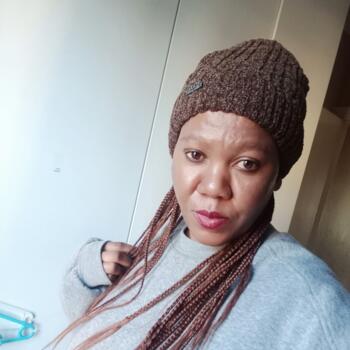 Babysitter in Midrand: NONHLE
