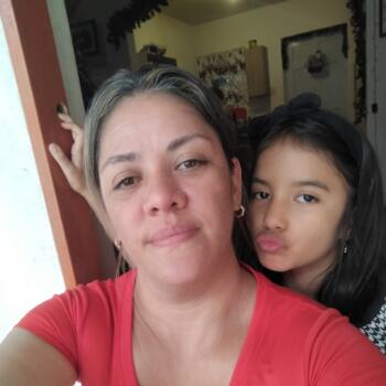 Niñera en Heredia: Gina