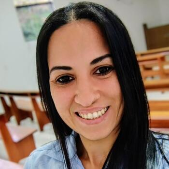 Babysitter Blumenau: Keila Regiane