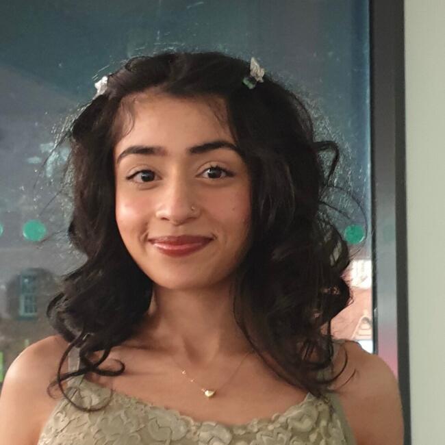 Babysitter in Nottingham: Mary