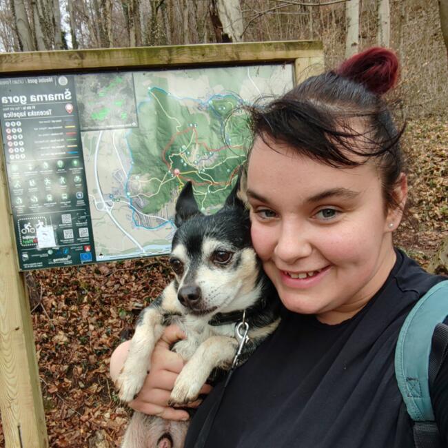 Babysitter in Polica: Nina