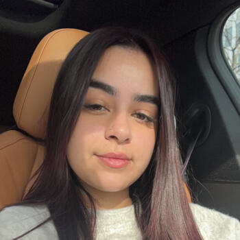 Babysitter in Rennes: Anna