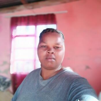 Babysitter in Cape Town: Zimasa