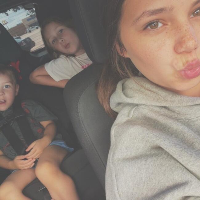 Babysitter in Rosharon: Autum