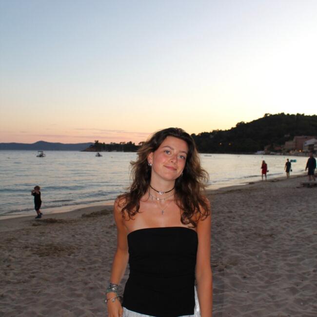 Babysitter in Nancy: Esther