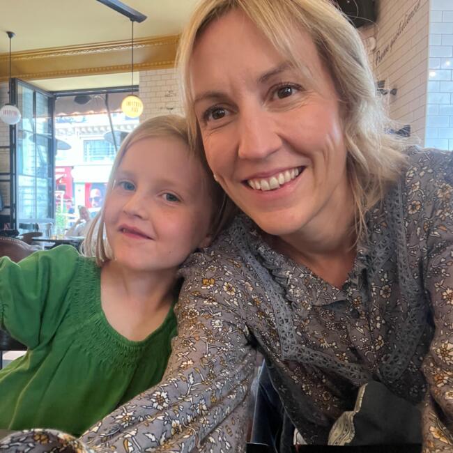 Babysitting job in Paris: Olivia