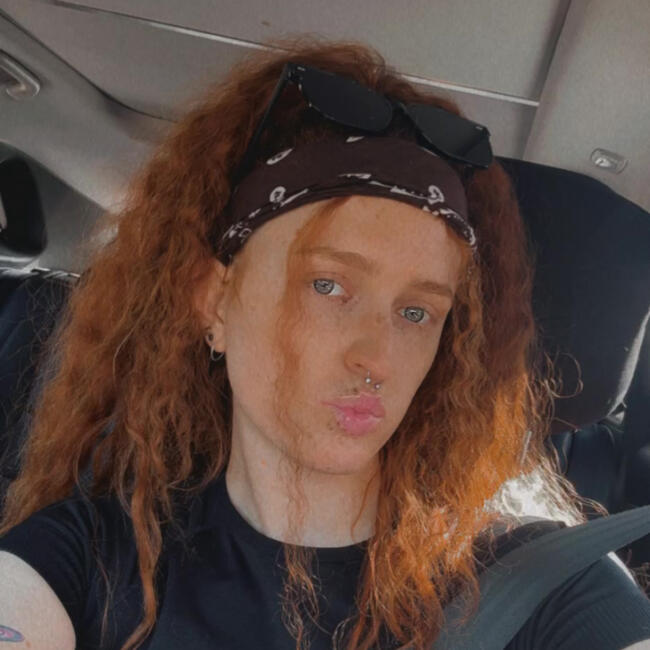 Babysitter in Williamstown: Amber