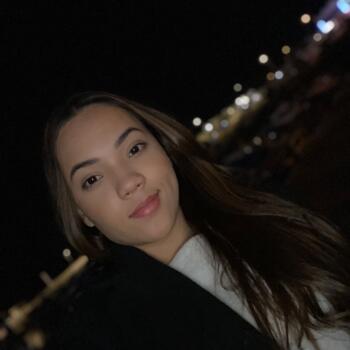 Babysitter in Evora: Yasmin