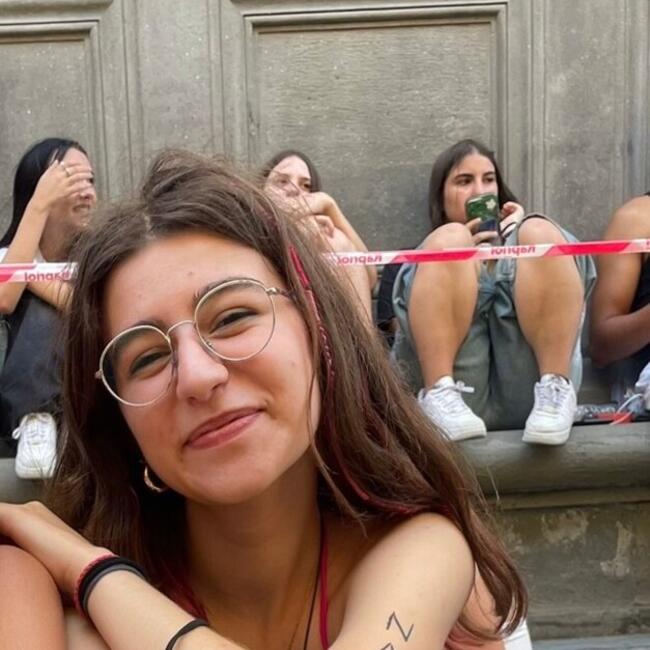 Babysitter a Prato: Linda