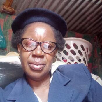 Nanny Roodepoort: Sikhangelani