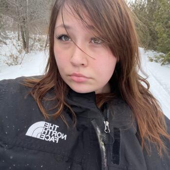 Babysitter Calgary: Baylie