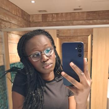 Babysitter in Canberra: Ngachida (Amelia)