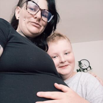Poptávka hlídání dětí v Manětín: poptávka hlídání dětí Nikolla