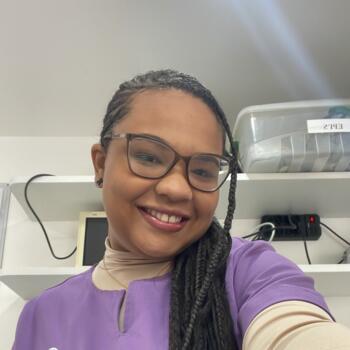 Babysitter in Juiz de Fora: Sarah