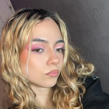 Babysitter in Giarmata: Yasminne