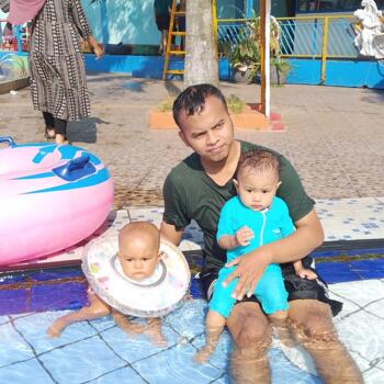 Babysitting job in Tangerang: babysitting job Grace