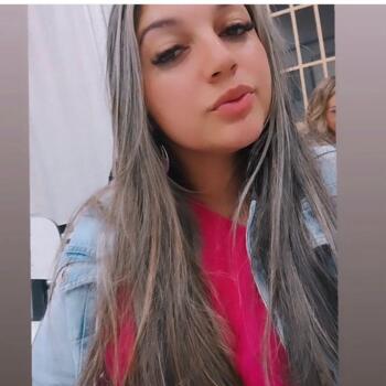 Babysitter in Poços de Caldas: Joyce