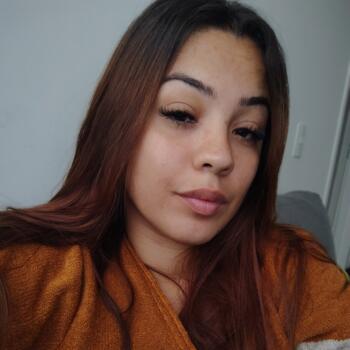 Childcare agency in Mogi das Cruzes: Samara Dark
