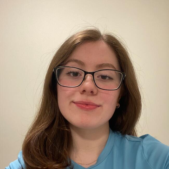 Babysitter in Halifax: Emma