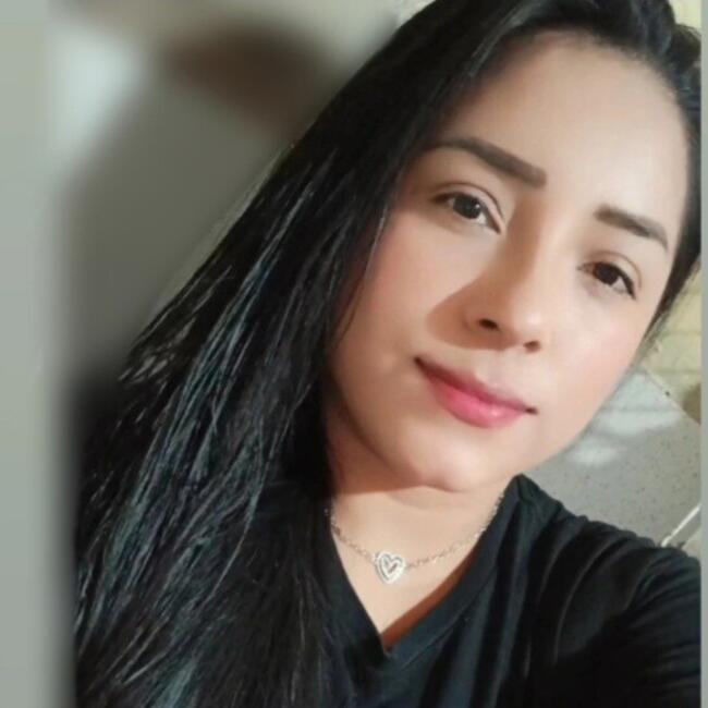 Babá em Manaus: Franciele