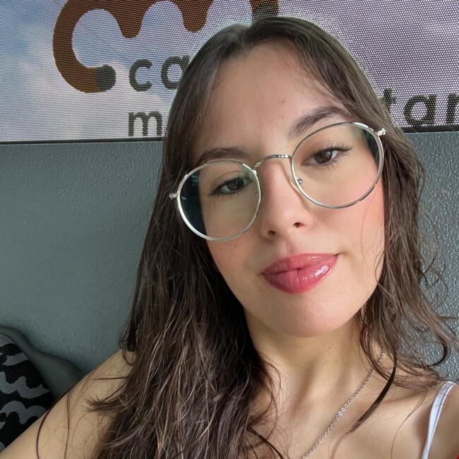 Babysitter in Amadora: Nicole