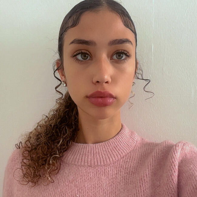 Babysitter in London: Myah