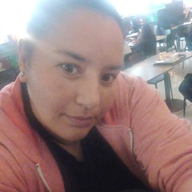 Niñera en Montevideo: Lira