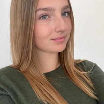 Baby-sitter in Toulon: Manon