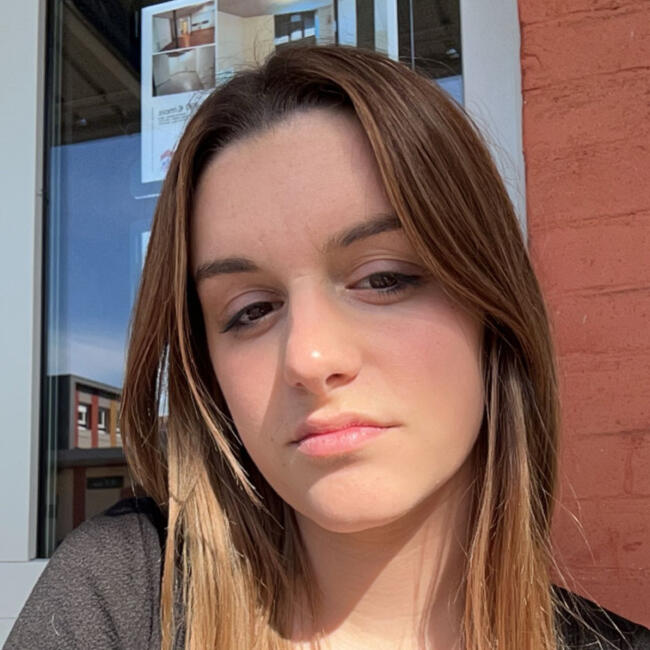 Babysitter in La Motte: Camille