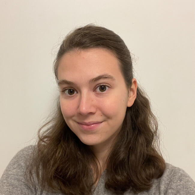 Babysitter in Toronto: Lisa