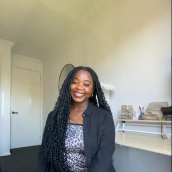 Babysitter Melbourne: Mercy