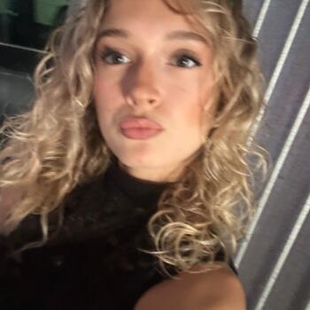 Babysitter in Piacenza: Valentina