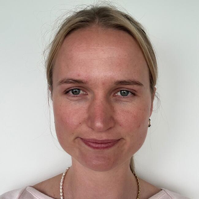 Babysitter in Auckland: Alice