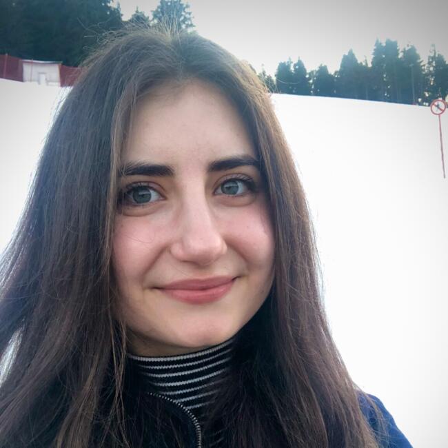 Babysitter in Cluj-Napoca: Doina