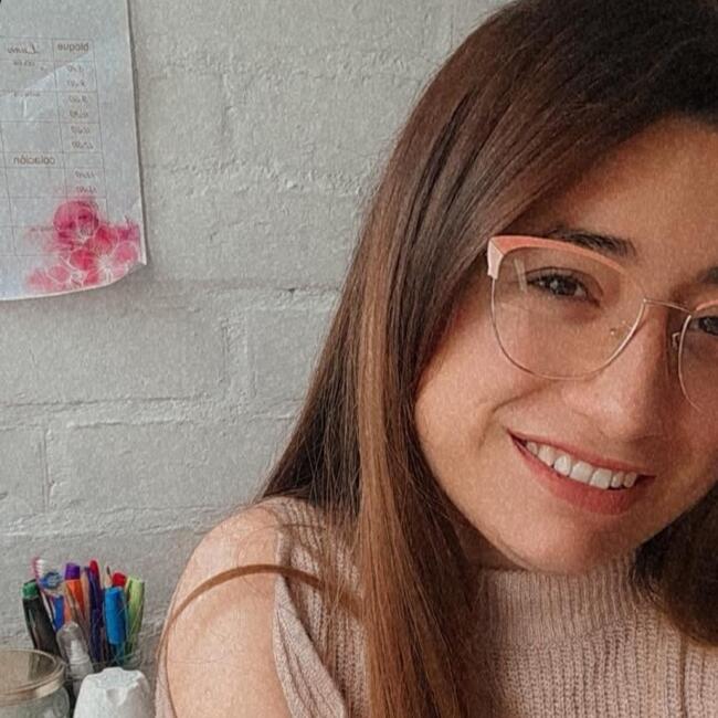 Babysitter στην περιοχή Βαλδίβια: Nicole Ailine