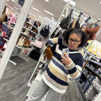 Babysitter in Dayton: Amber