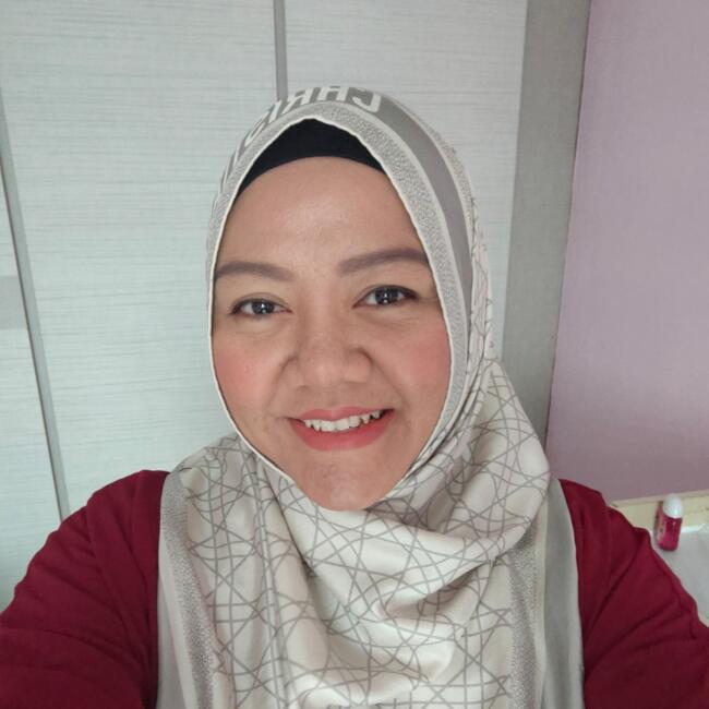 Babysitting job in Singapore Island: Nura