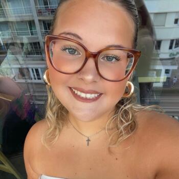 Babysitter in Quaregnon: Clara