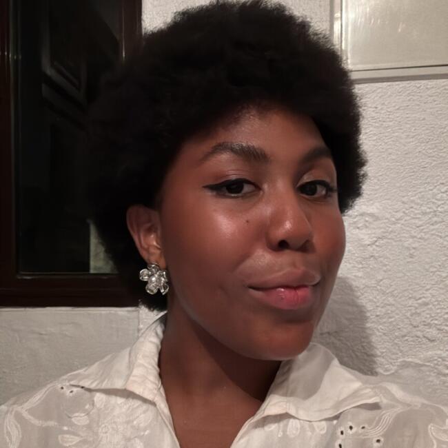 Babysitter in Aveiro: Karynne Gabriel