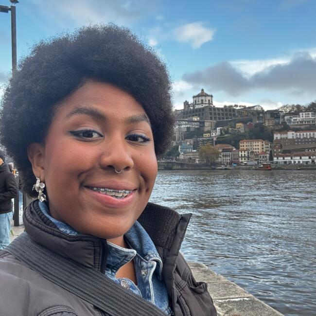 Babysitter in Aveiro: Karynne Gabriel