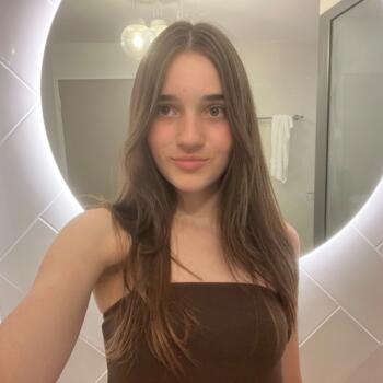 Babysitter in La Rochelle: Constance