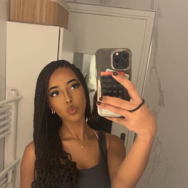 Babysitter in Collonge-Bellerive: Océane